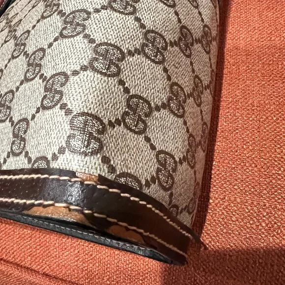 Gucci Vintage GG Clutch - Picture 6 of 11